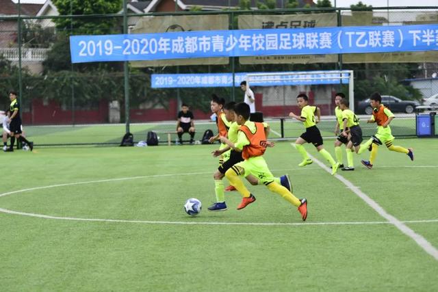 广东宏远夏季转会动态更新：徐杰决定留队，王少杰签约变动，小将顺利晋升一队